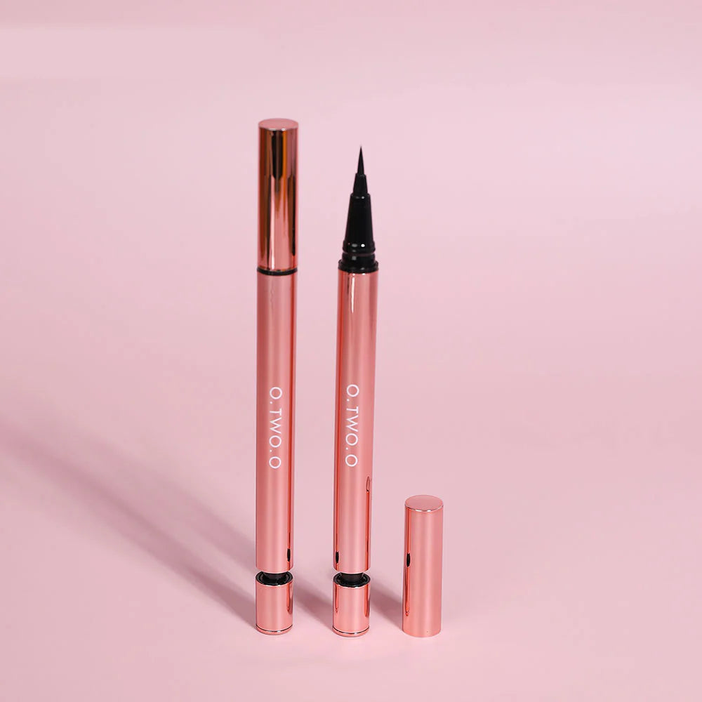 Long-Wear Smudge-Resistant Eye Pencil