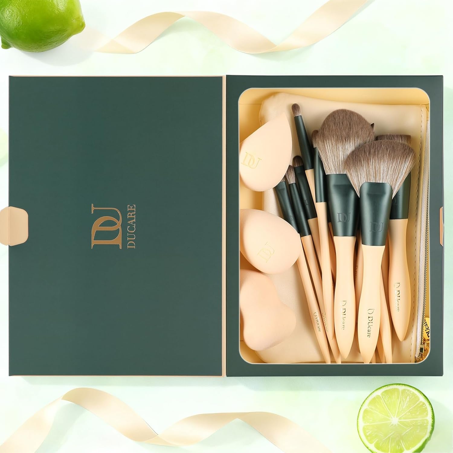 Makeup Brushes 14Pcs with 3Pcs Christmas Sponges Cosmetic Bag Makeup Brush Set for Foundation Blending Face Powder Blush Concealers Eye Shadows