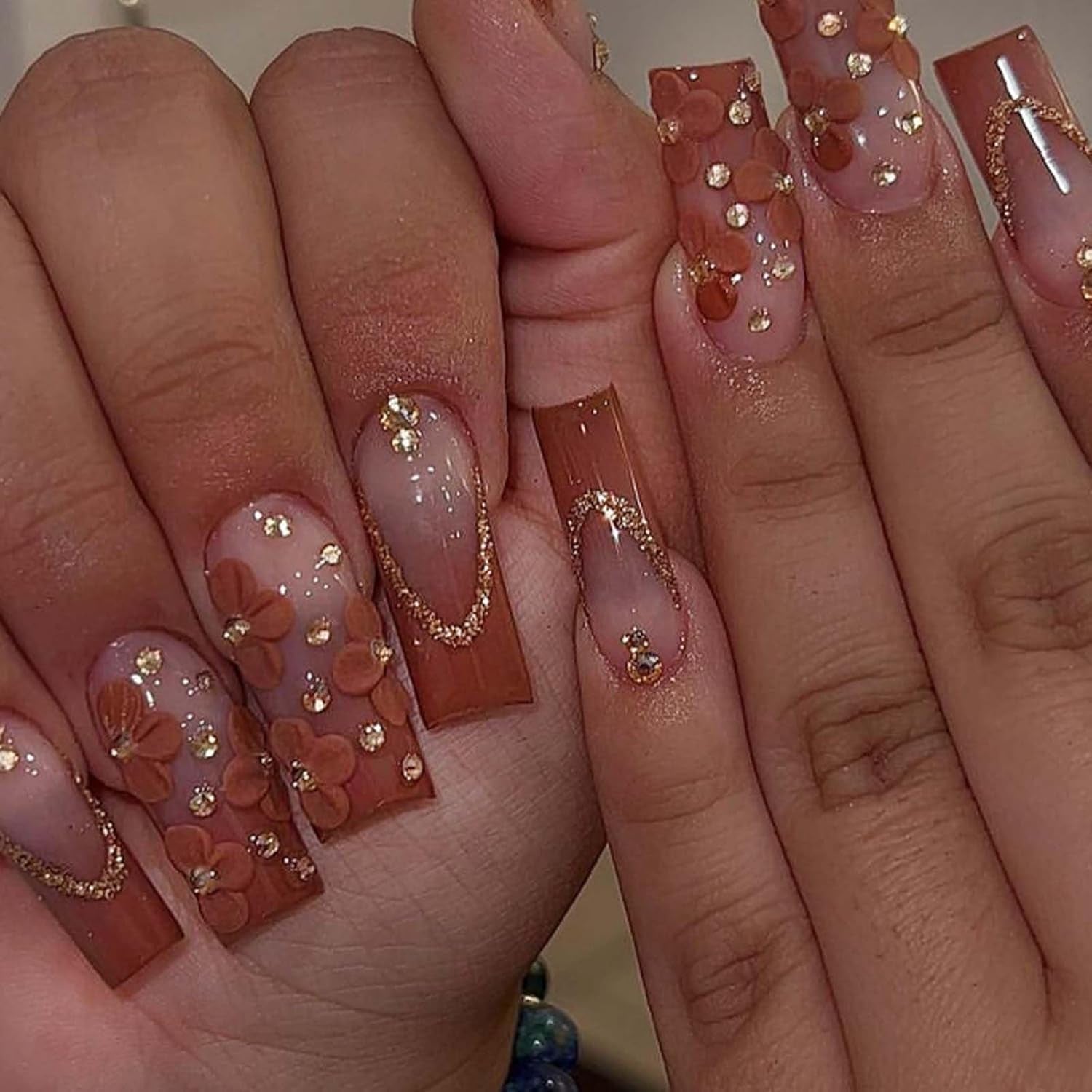 Gradient Press on Nails Medium Brown Fake Nails Tips Full Cover Square False Flower Nails for Women and Girls 24PCS