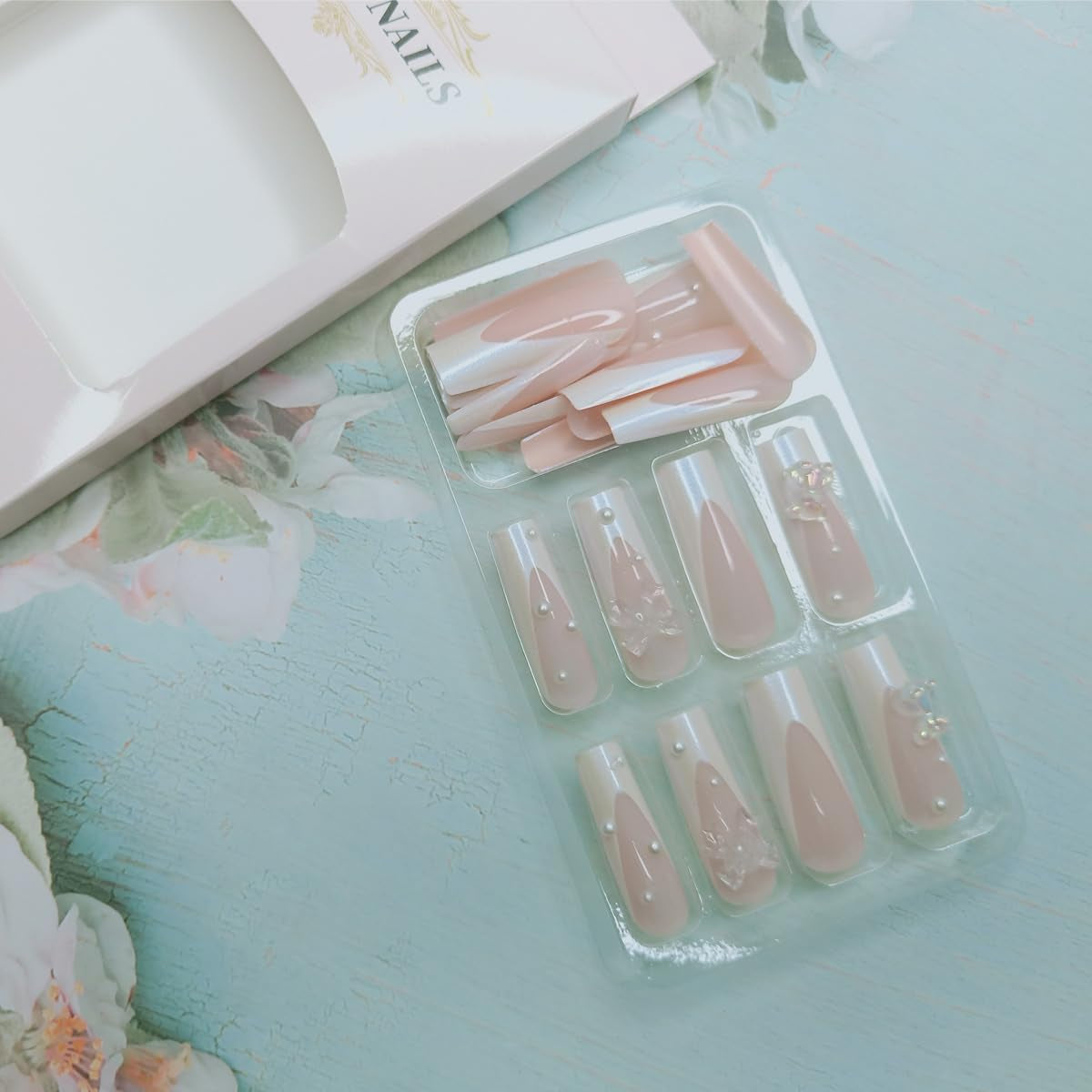 White French Tip Press on Nails Long Square Fake Nails Matte Pink Full Cover Solid Color Glue on Nails Glossy Designs Cute False Nails Stick on Nails for Women Girls Acrylic Manicure Decorations24Pcs